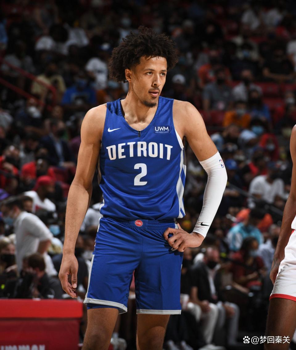 1xbet体育入口-黄蜂主场遭遇连败，球队宣布调整战术